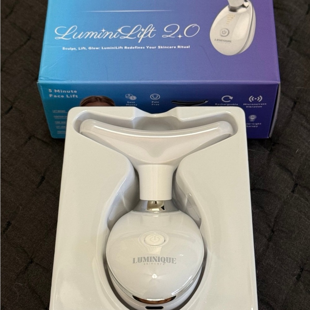 LuminLift 2.0 White Skincare Device